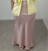 Jupe satin rose poudrée